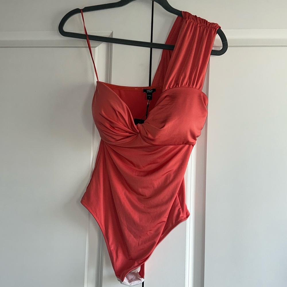 Express coral body contour bodysuit. Size M. NWT.